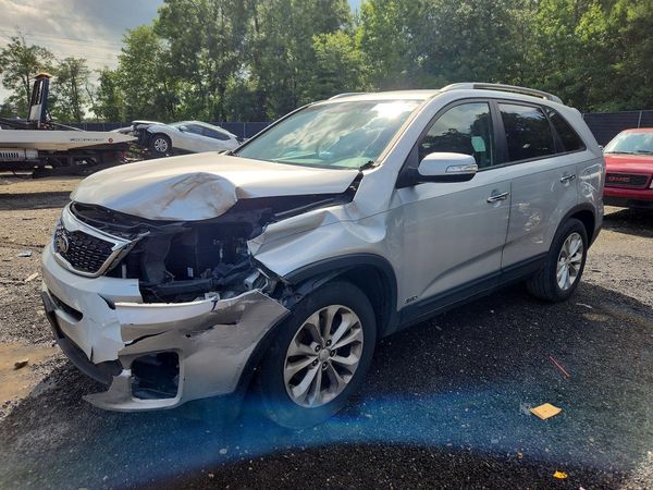 2015 KIA SORENTO GLS