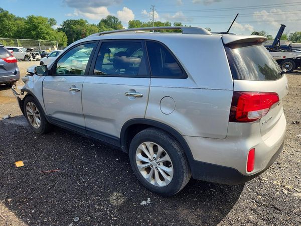 2015 KIA SORENTO GLS
