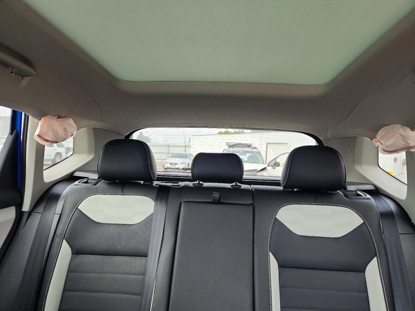 2025 VOLKSWAGEN TAOS