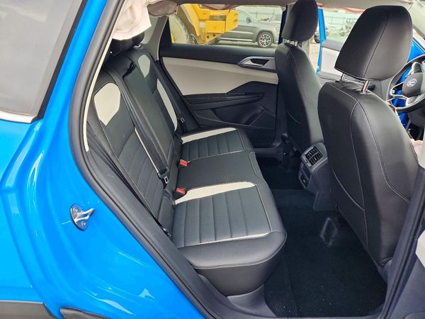 2025 VOLKSWAGEN TAOS