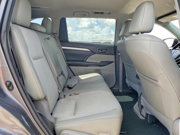2018 TOYOTA HIGHLANDER