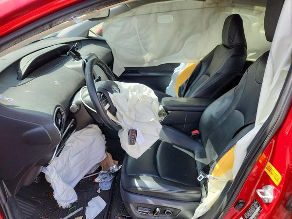 2017 TOYOTA PRIUS Three/Four/Four Adv — DENT