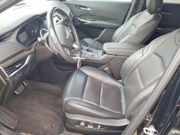 2021 CADILLAC XT4 Sport