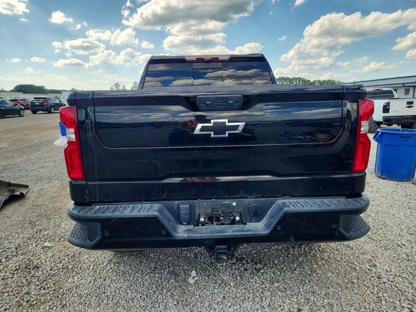 2024 CHEVROLET SILVERADO ZR2
