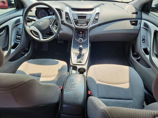 2016 HYUNDAI ELANTRA