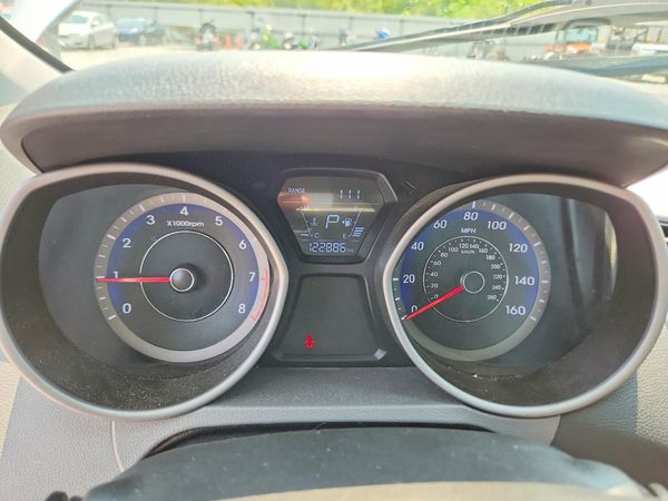 2016 HYUNDAI ELANTRA
