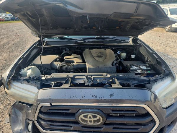 2018 TOYOTA TACOMA