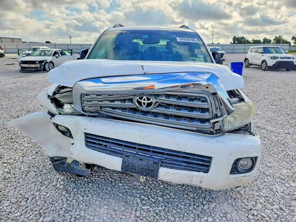 2016 TOYOTA SEQUOIA