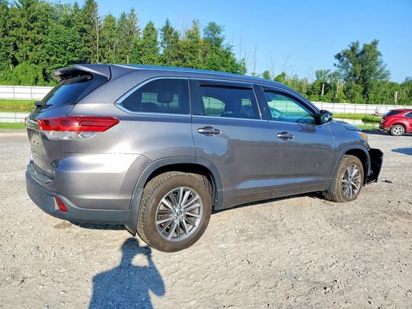 2018 TOYOTA HIGHLANDER SE/XLE