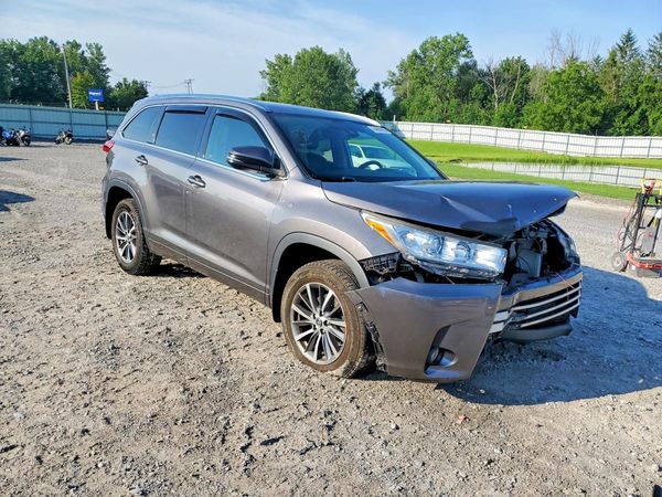 2018 TOYOTA HIGHLANDER SE/XLE
