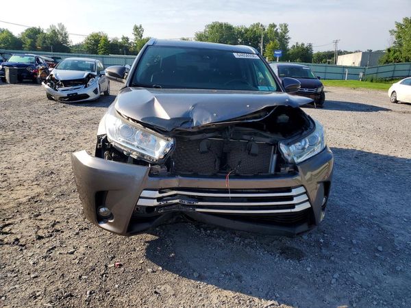 2018 TOYOTA HIGHLANDER SE/XLE