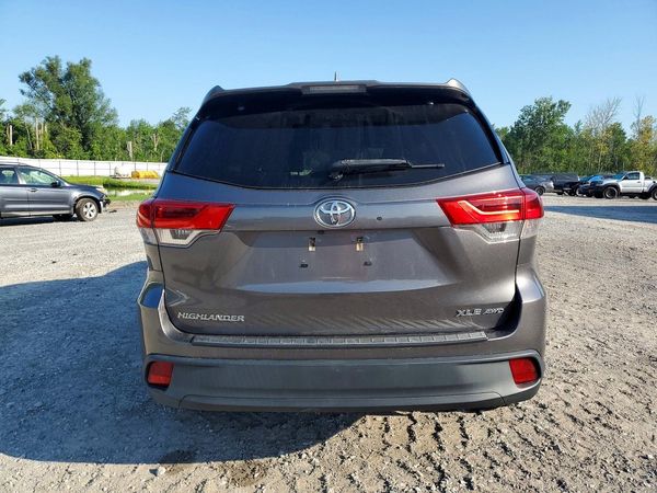 2018 TOYOTA HIGHLANDER SE/XLE