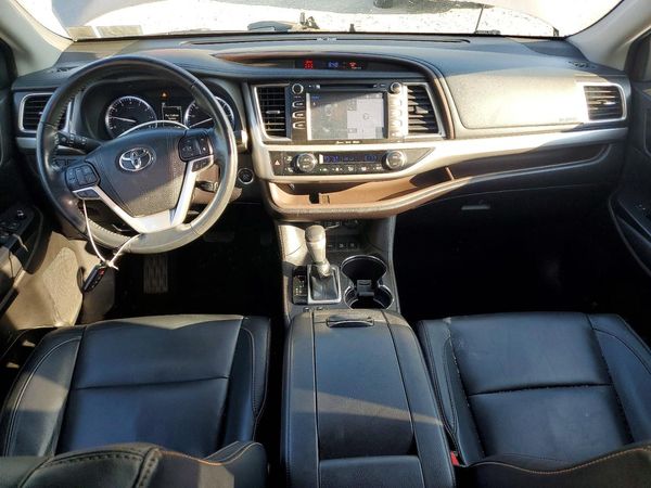 2018 TOYOTA HIGHLANDER SE/XLE