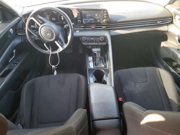 2021 HYUNDAI ELANTRA