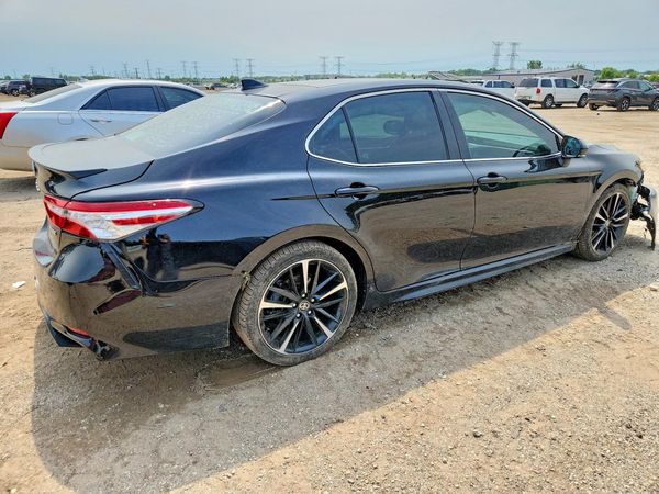 2020 TOYOTA CAMRY
