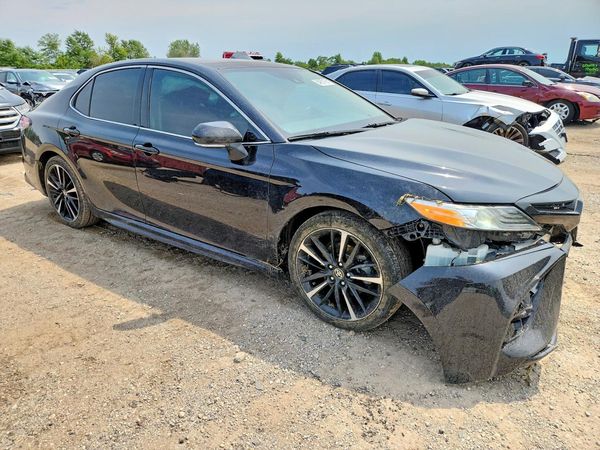 2020 TOYOTA CAMRY