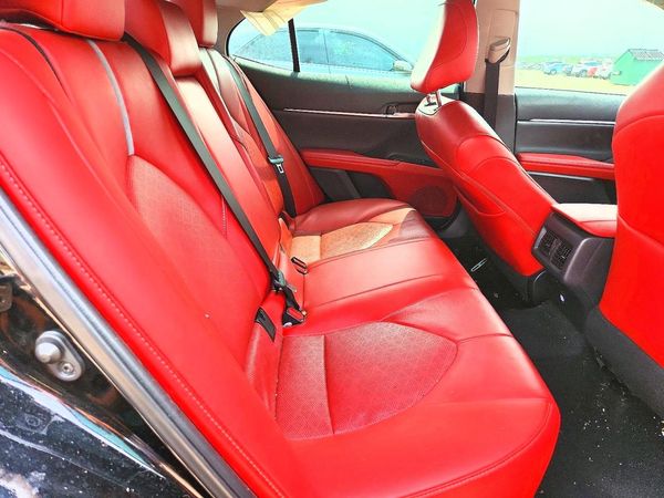 2020 TOYOTA CAMRY