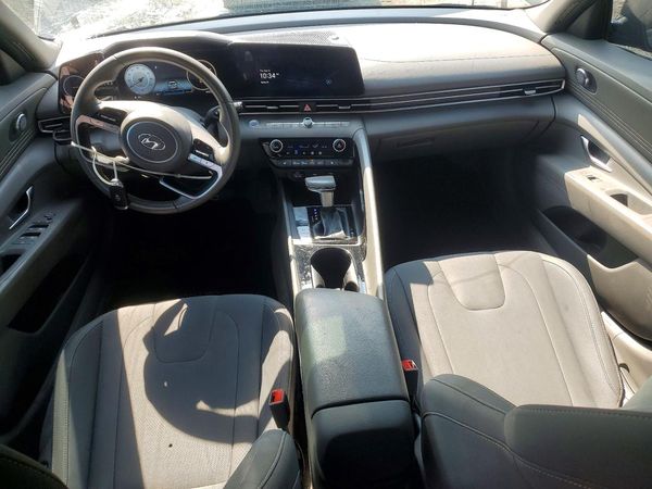 2023 HYUNDAI ELANTRA SEL w/Convenience Pkg