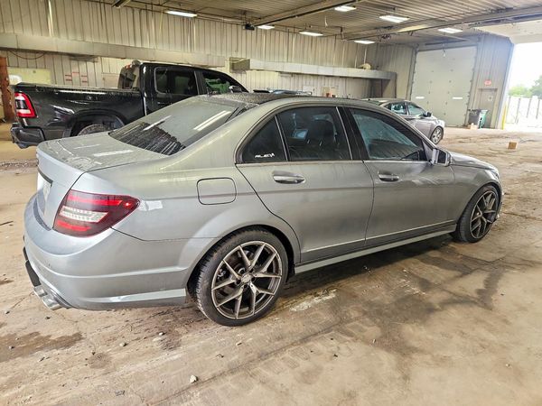 2013 MERCEDES-BENZ C C300