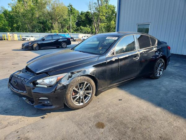 2017 INFINITI Q50