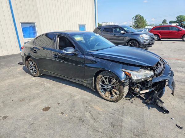 2017 INFINITI Q50