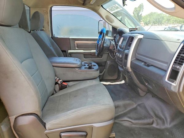 2018 RAM 5500 REG CAB CHASSIS