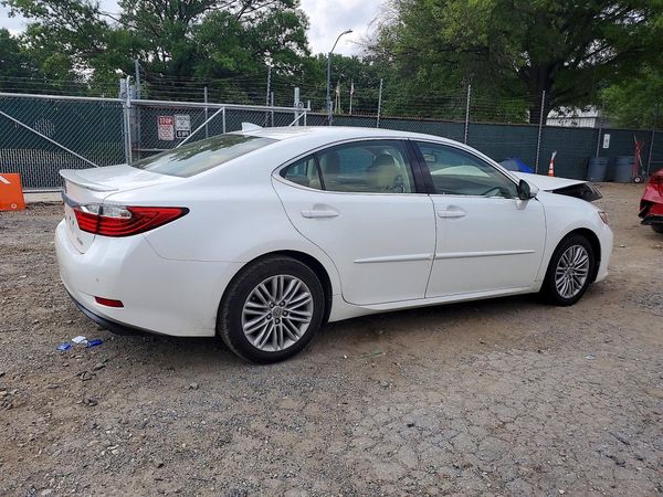 2015 LEXUS ES