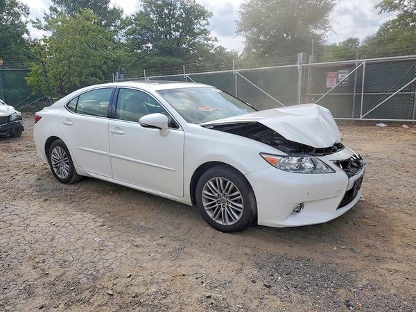 2015 LEXUS ES