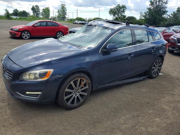 2015 VOLVO V60