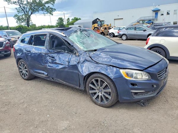 2015 VOLVO V60 Premier+ (non R design)