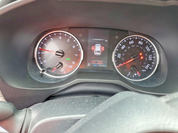 2019 TOYOTA RAV4 XLE / XLE Premium 4WD