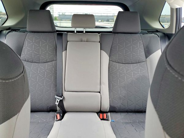 2019 TOYOTA RAV4 XLE / XLE Premium 4WD