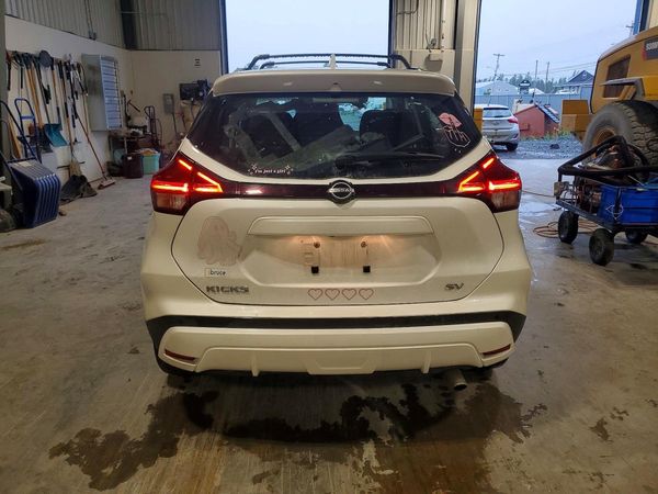 2022 NISSAN KICKS SV