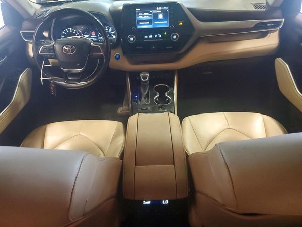 2021 TOYOTA HIGHLANDER