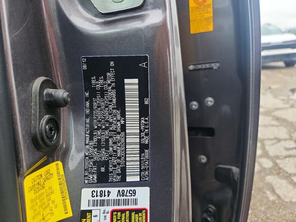 2013 TOYOTA SIENNA