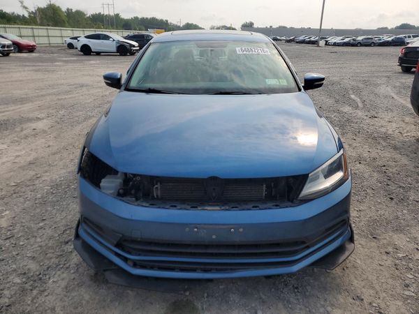 2017 VOLKSWAGEN JETTA SE