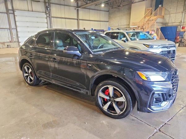 2024 AUDI Q5 S Line quattro Premium