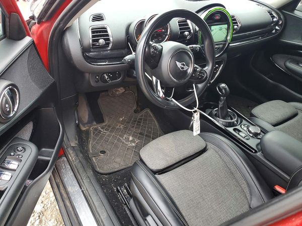 2017 MINI COOPER