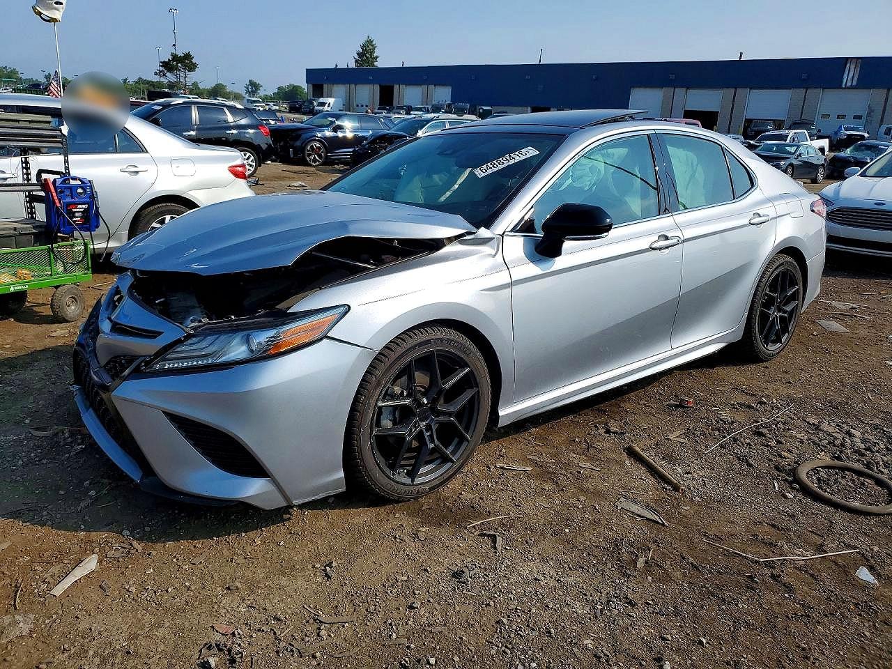 2019 TOYOTA CAMRY XSE — Front 3/4