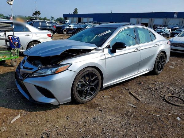 2019 TOYOTA CAMRY