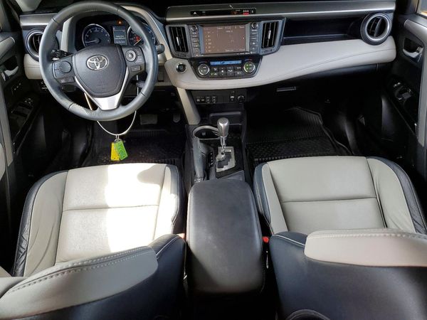 2017 TOYOTA RAV4 Ltd/SE Platinum