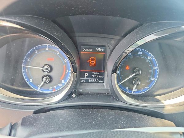 2016 TOYOTA COROLLA