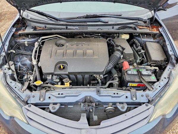 2015 TOYOTA COROLLA