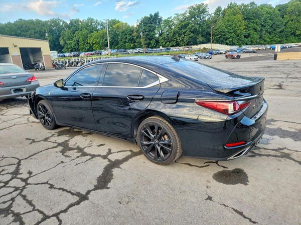 2022 LEXUS ES 350 F Sport Handling