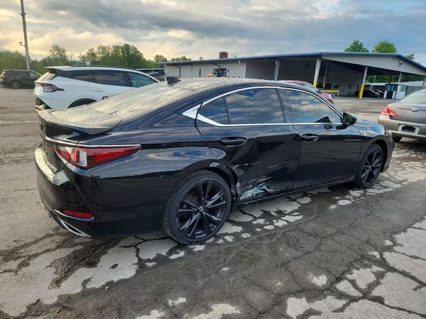 2022 LEXUS ES 350 F Sport Handling
