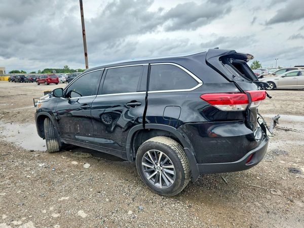 2017 TOYOTA HIGHLANDER SE/XLE