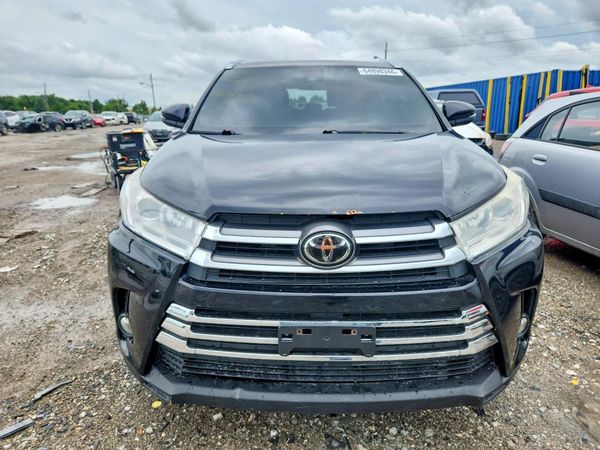 2017 TOYOTA HIGHLANDER SE/XLE