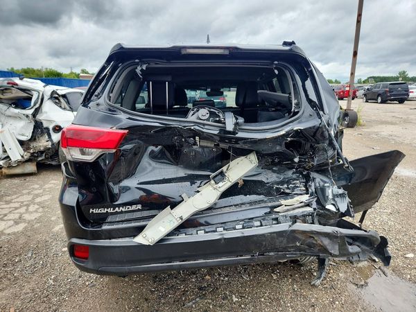 2017 TOYOTA HIGHLANDER SE/XLE