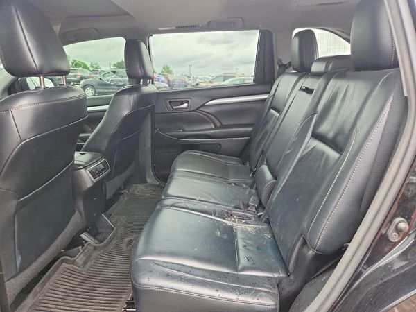 2017 TOYOTA HIGHLANDER SE/XLE