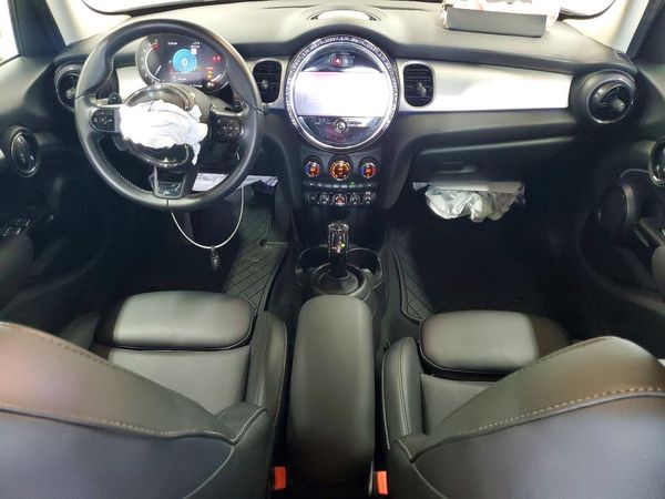 2022 MINI COOPER